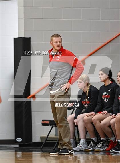 Thumbnail 3 in Valley Springs vs. Glen Rose (AAA 3A State Playoff first round) photogallery.