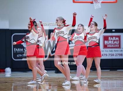 Thumbnail 3 in Valley Springs vs. Glen Rose (AAA 3A State Playoff first round) photogallery.