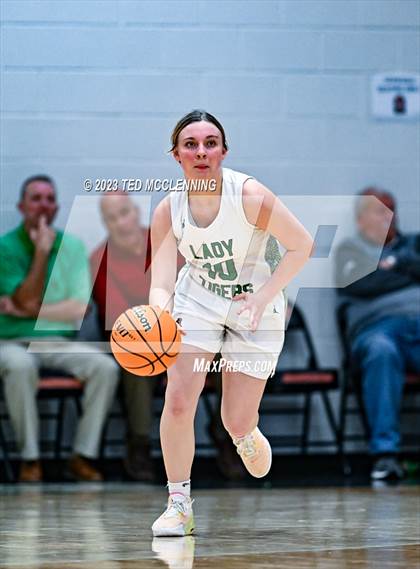 Thumbnail 2 in Valley Springs vs. Glen Rose (AAA 3A State Playoff first round) photogallery.