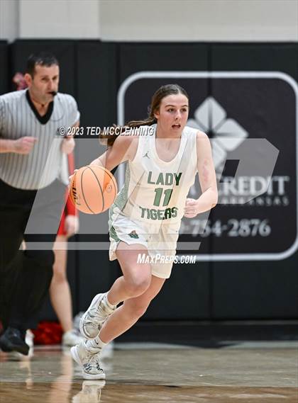Thumbnail 3 in Valley Springs vs. Glen Rose (AAA 3A State Playoff first round) photogallery.