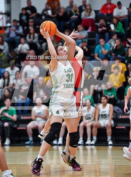Thumbnail 3 in Valley Springs vs. Glen Rose (AAA 3A State Playoff first round) photogallery.