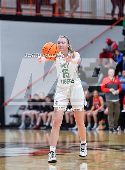 Thumbnail 1 in Valley Springs vs. Glen Rose (AAA 3A State Playoff first round) photogallery.