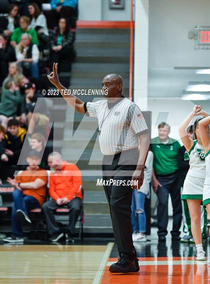 Thumbnail 3 in Valley Springs vs. Glen Rose (AAA 3A State Playoff first round) photogallery.