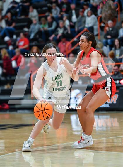 Thumbnail 3 in Valley Springs vs. Glen Rose (AAA 3A State Playoff first round) photogallery.