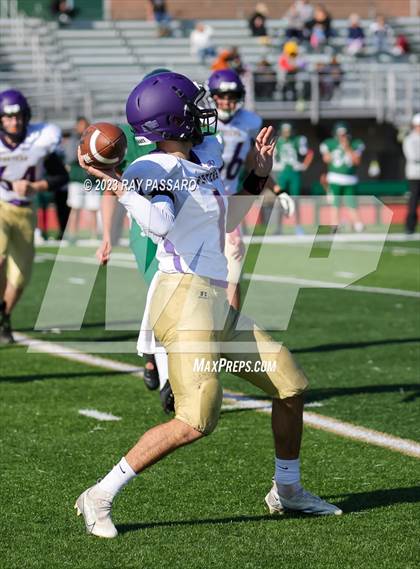 Thumbnail 3 in Greenport/Southold vs William Floyd JV 9 photogallery.