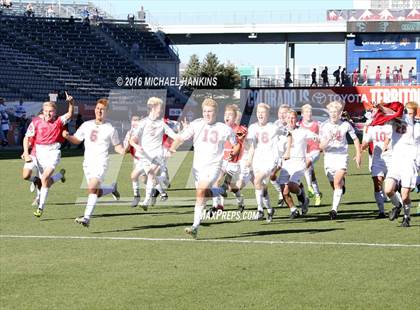 Thumbnail 3 in Kent Denver vs. Jefferson Academy  (CHSAA 3A Final) photogallery.