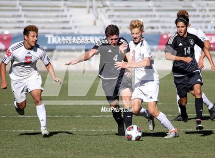 Thumbnail 2 in Kent Denver vs. Jefferson Academy  (CHSAA 3A Final) photogallery.