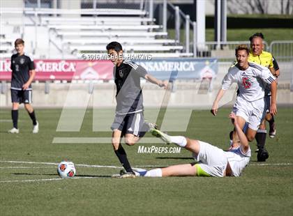 Thumbnail 2 in Kent Denver vs. Jefferson Academy  (CHSAA 3A Final) photogallery.