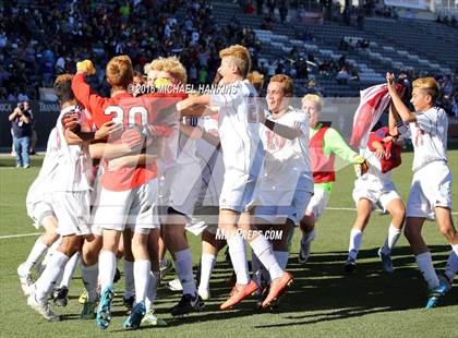 Thumbnail 3 in Kent Denver vs. Jefferson Academy  (CHSAA 3A Final) photogallery.