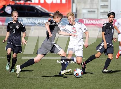 Thumbnail 2 in Kent Denver vs. Jefferson Academy  (CHSAA 3A Final) photogallery.