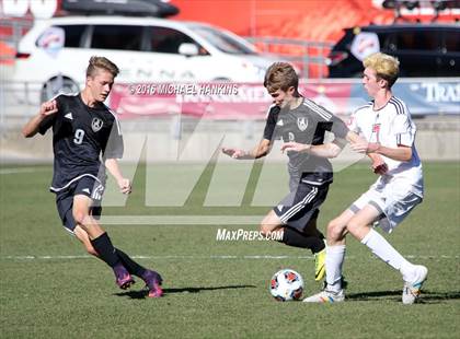 Thumbnail 3 in Kent Denver vs. Jefferson Academy  (CHSAA 3A Final) photogallery.