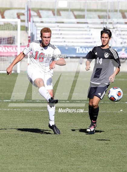 Thumbnail 2 in Kent Denver vs. Jefferson Academy  (CHSAA 3A Final) photogallery.
