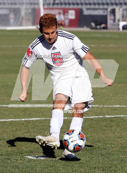 Thumbnail 3 in Kent Denver vs. Jefferson Academy  (CHSAA 3A Final) photogallery.