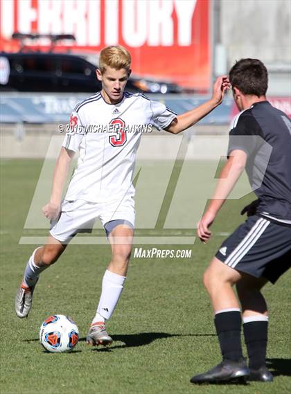 Thumbnail 2 in Kent Denver vs. Jefferson Academy  (CHSAA 3A Final) photogallery.