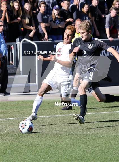 Thumbnail 3 in Kent Denver vs. Jefferson Academy  (CHSAA 3A Final) photogallery.