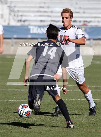 Thumbnail 1 in Kent Denver vs. Jefferson Academy  (CHSAA 3A Final) photogallery.