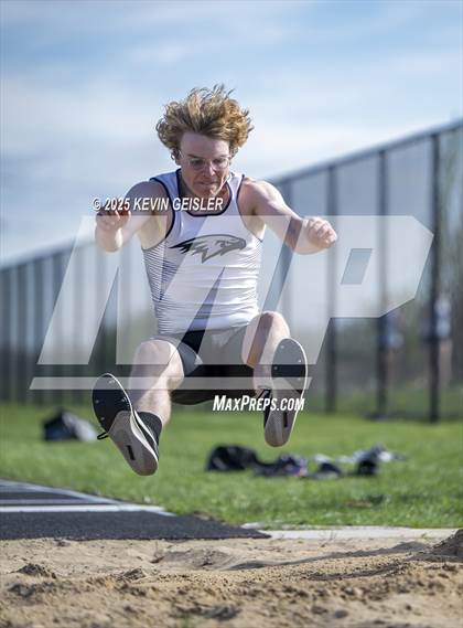 Thumbnail 3 in Racine Case Invitational photogallery.