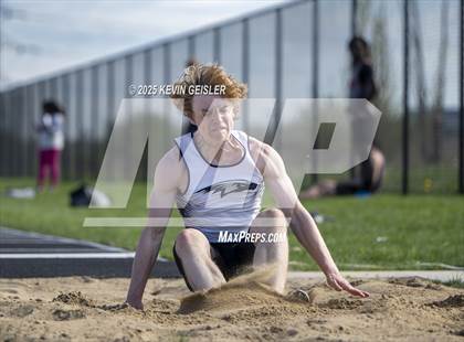Thumbnail 3 in Racine Case Invitational photogallery.