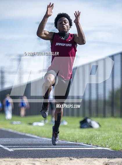 Thumbnail 2 in Racine Case Invitational photogallery.