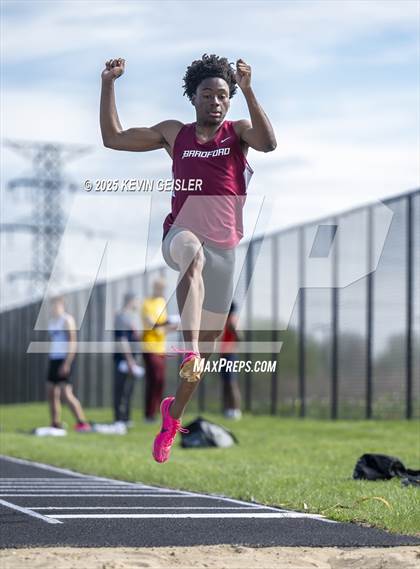Thumbnail 1 in Racine Case Invitational photogallery.
