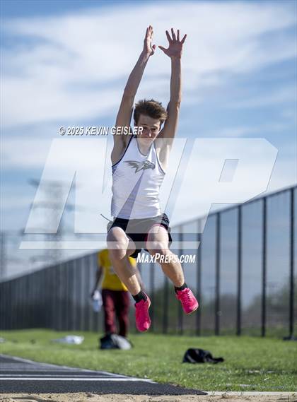 Thumbnail 2 in Racine Case Invitational photogallery.