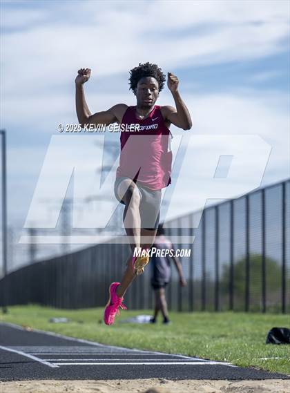 Thumbnail 3 in Racine Case Invitational photogallery.