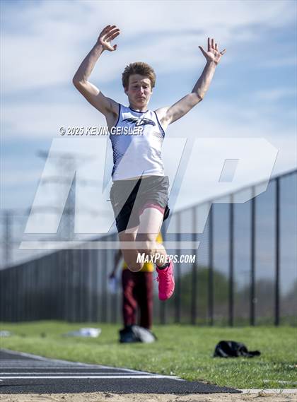 Thumbnail 1 in Racine Case Invitational photogallery.