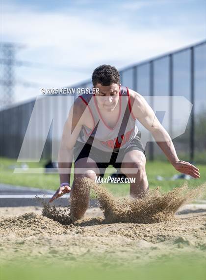 Thumbnail 3 in Racine Case Invitational photogallery.