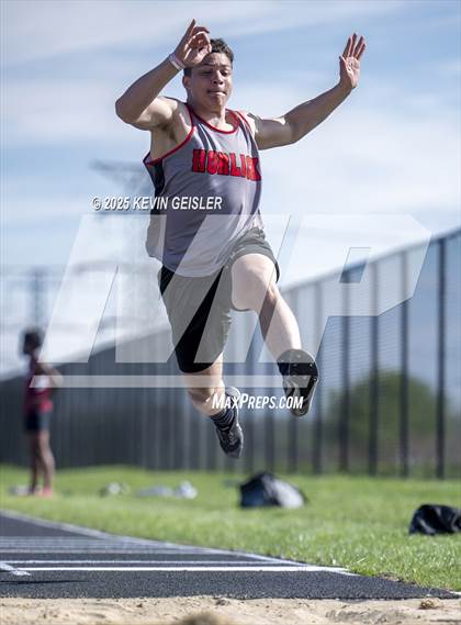 Thumbnail 3 in Racine Case Invitational photogallery.