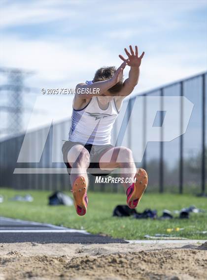 Thumbnail 2 in Racine Case Invitational photogallery.
