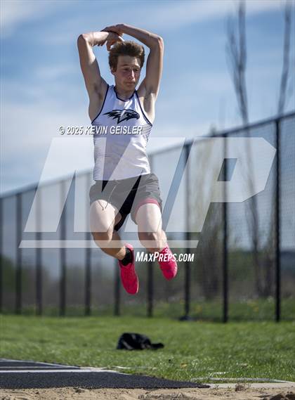 Thumbnail 2 in Racine Case Invitational photogallery.