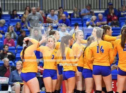 Thumbnail 2 in Paragould vs Valley View (AHSAA 5A State Final) photogallery.