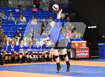 Thumbnail 2 in Paragould vs Valley View (AHSAA 5A State Final) photogallery.