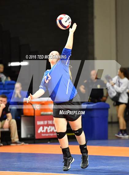 Thumbnail 3 in Paragould vs Valley View (AHSAA 5A State Final) photogallery.