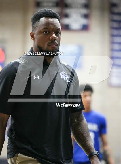 Thumbnail 2 in Fountain-Fort Carson vs Dakota Ridge (CHSAA Boys 5A Basketball State Tournament Round 1) photogallery.