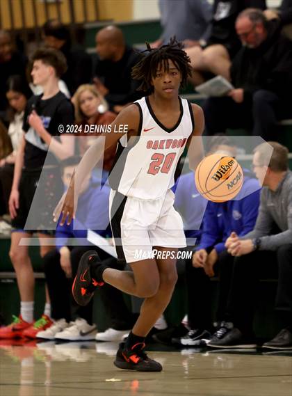 Thumbnail 2 in Oakwood vs. Folsom (De La Salle MLK Classic) photogallery.