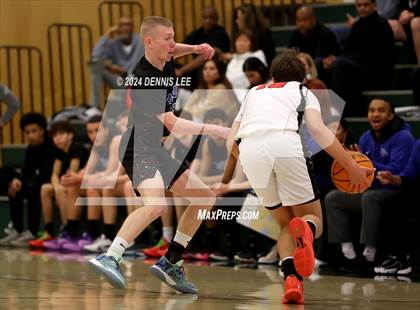 Thumbnail 3 in Oakwood vs. Folsom (De La Salle MLK Classic) photogallery.