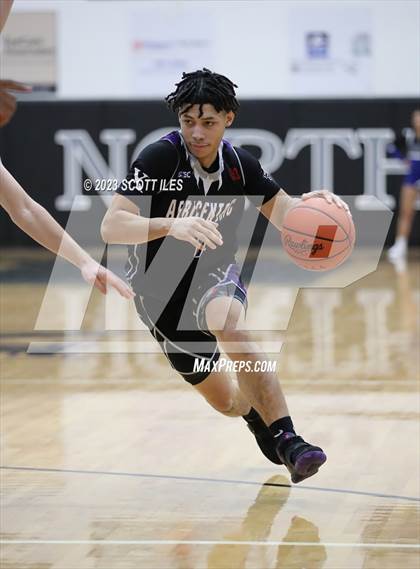 Thumbnail 3 in Hilliard Bradley vs. Africentric Early College photogallery.