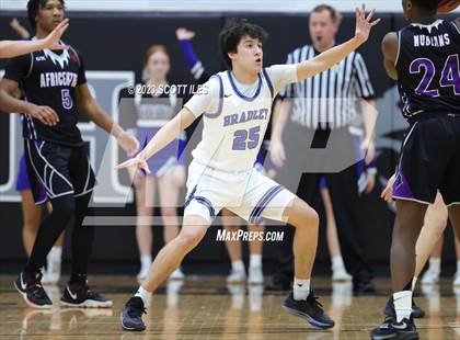 Thumbnail 1 in Hilliard Bradley vs. Africentric Early College photogallery.