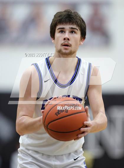 Thumbnail 2 in Hilliard Bradley vs. Africentric Early College photogallery.