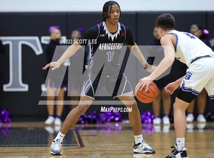 Thumbnail 1 in Hilliard Bradley vs. Africentric Early College photogallery.