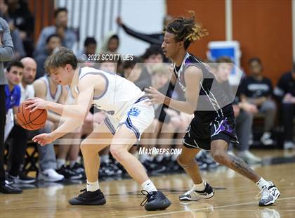 Thumbnail 3 in Hilliard Bradley vs. Africentric Early College photogallery.