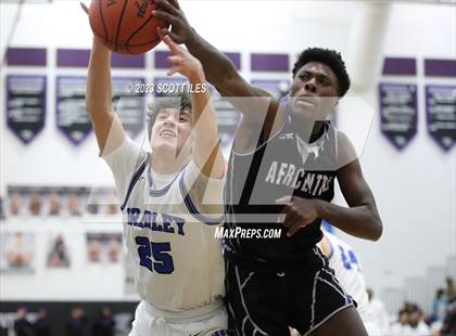Thumbnail 3 in Hilliard Bradley vs. Africentric Early College photogallery.