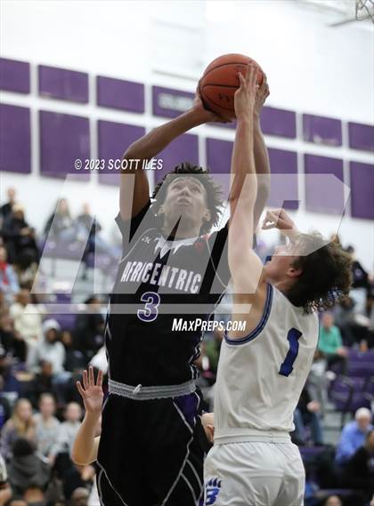Thumbnail 1 in Hilliard Bradley vs. Africentric Early College photogallery.