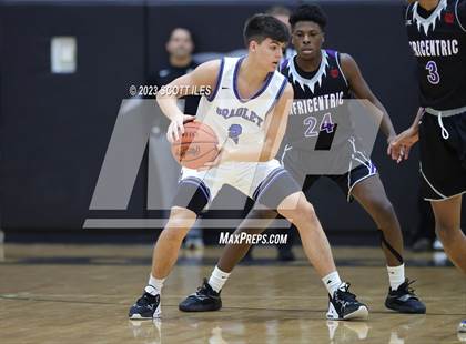 Thumbnail 1 in Hilliard Bradley vs. Africentric Early College photogallery.