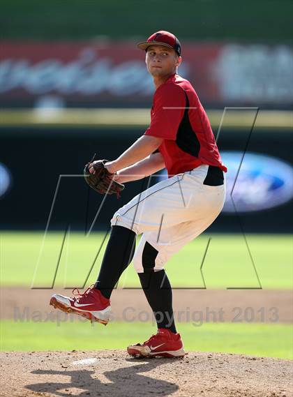 Thumbnail 3 in Stamford vs. Trenton (UIL 1A Semifinal) photogallery.