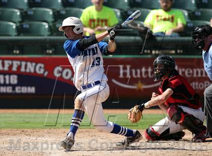 Thumbnail 2 in Stamford vs. Trenton (UIL 1A Semifinal) photogallery.