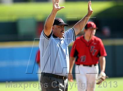 Thumbnail 3 in Stamford vs. Trenton (UIL 1A Semifinal) photogallery.