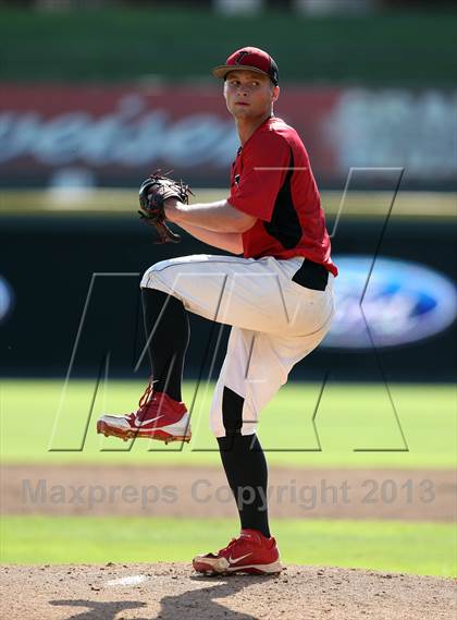Thumbnail 2 in Stamford vs. Trenton (UIL 1A Semifinal) photogallery.