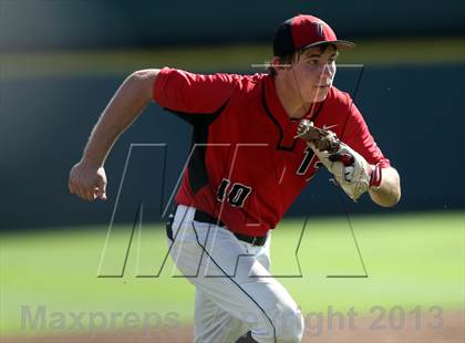 Thumbnail 3 in Stamford vs. Trenton (UIL 1A Semifinal) photogallery.